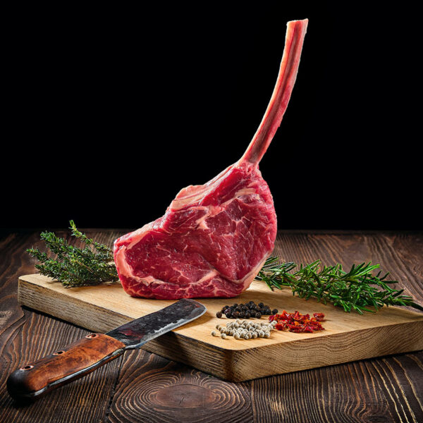 Bifteck de côte ( Tomahawk) Boeuf nourri 100% à l'herbe